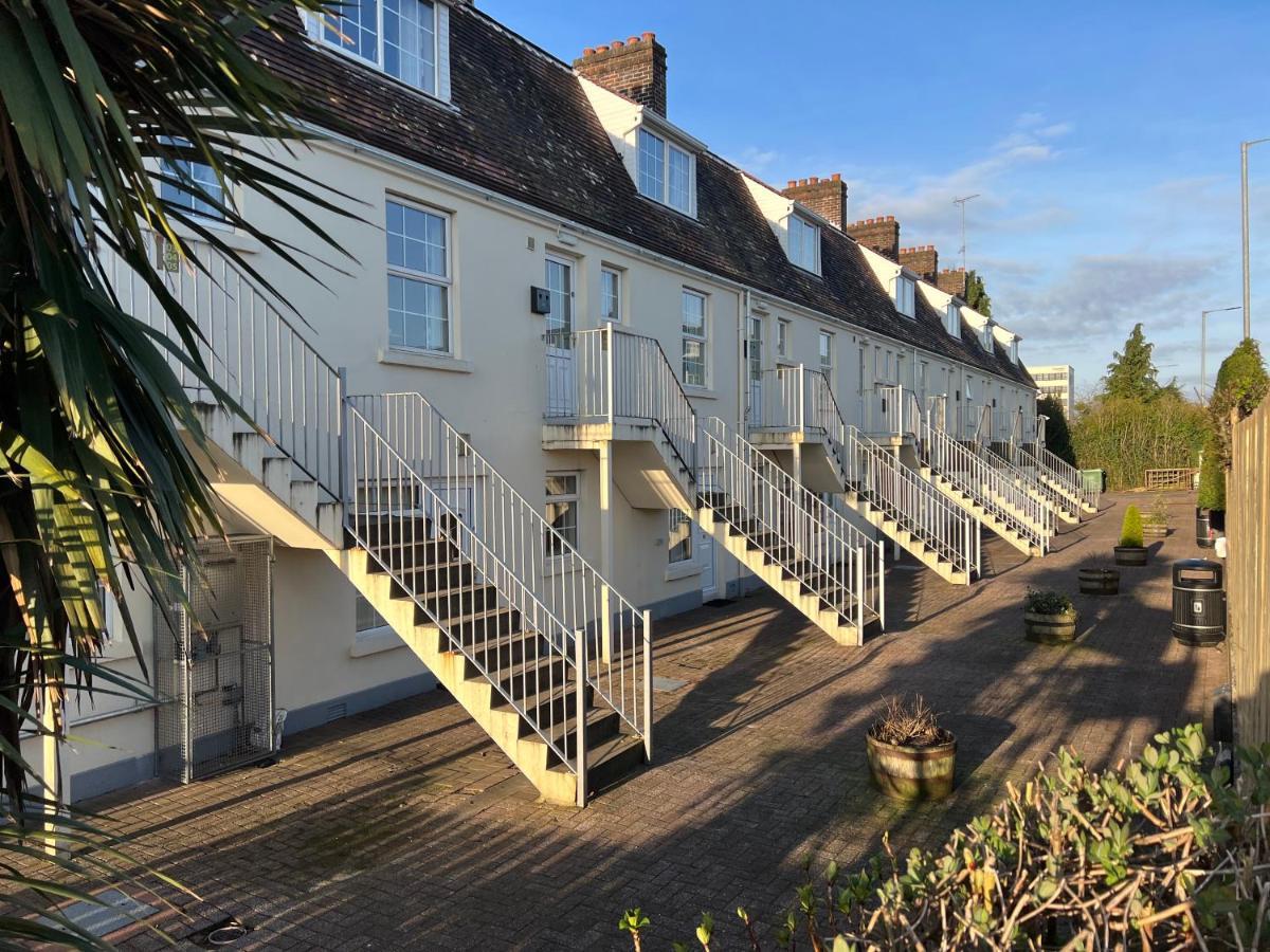 Belmore Court & Motel Enniskillen Exterior photo