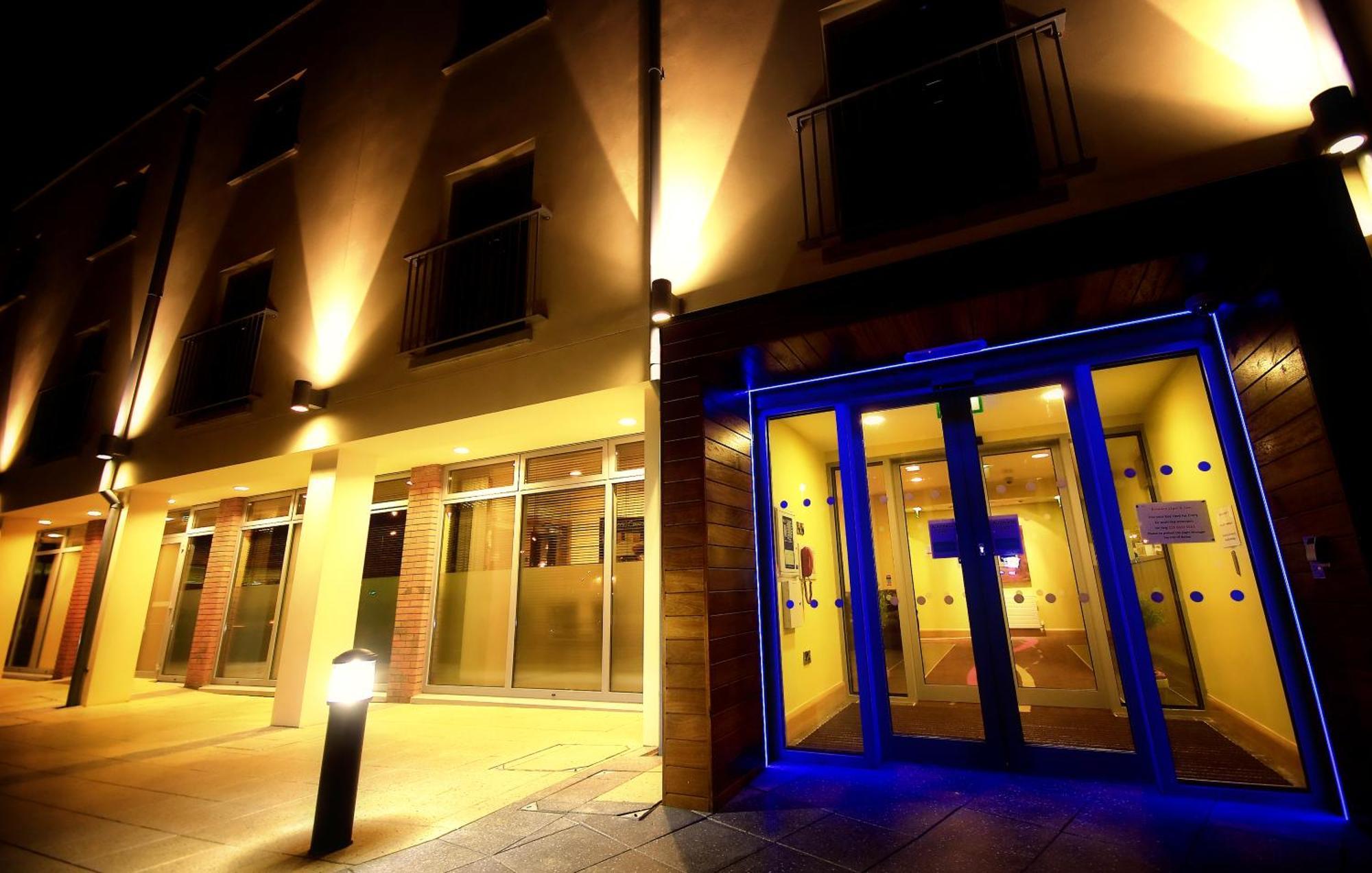 Belmore Court & Motel Enniskillen Exterior photo